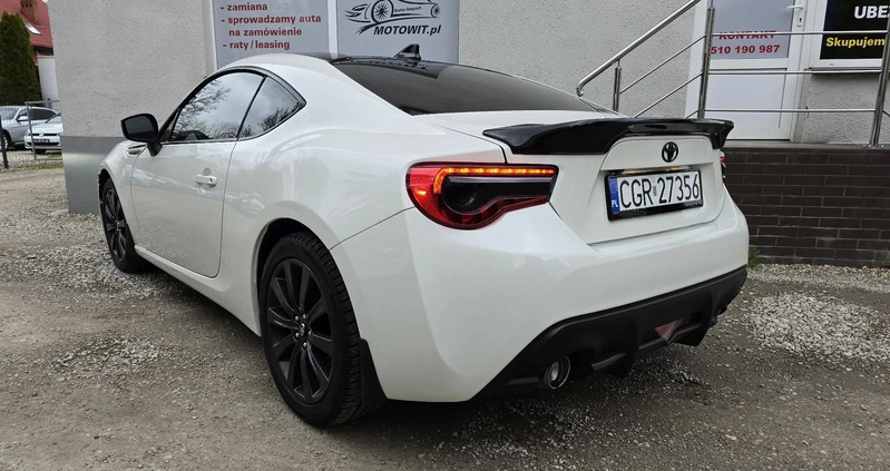 Toyota GT86 cena 75990 przebieg: 59960, rok produkcji 2017 z Ośno Lubuskie małe 211